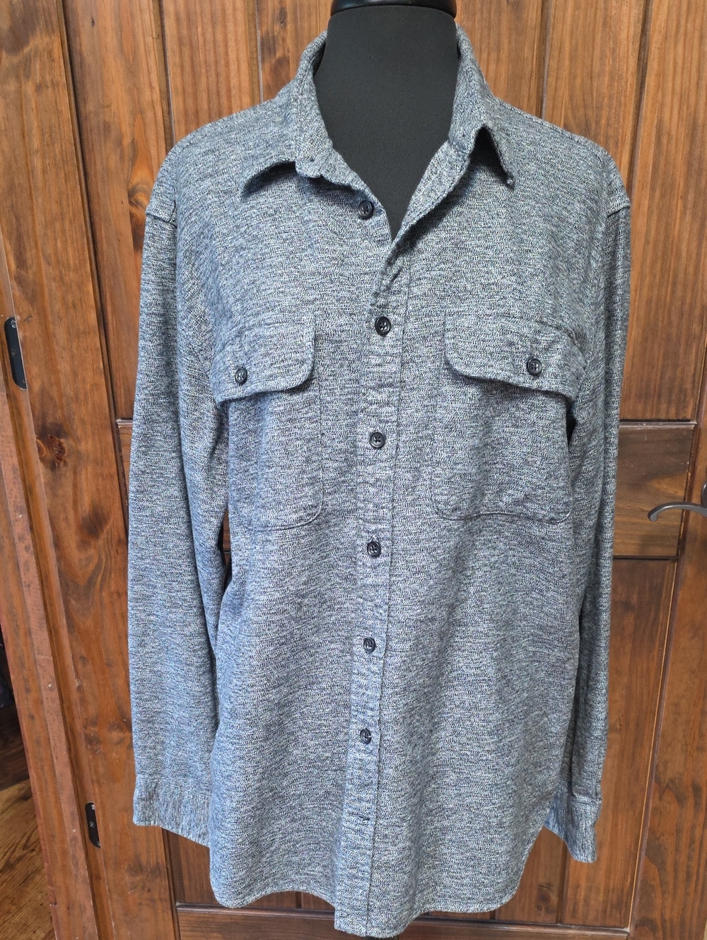 GAP Men's Gray Long-Sleeve Button-Down Shirt - Size XL
